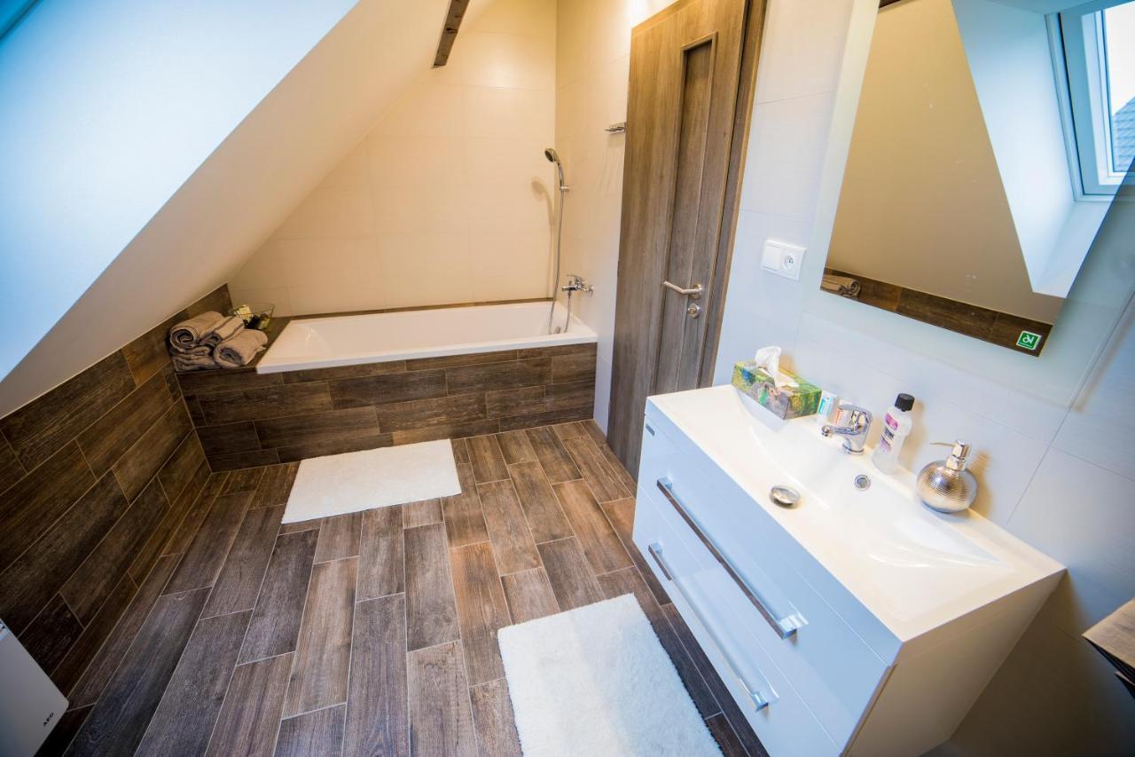 Apartman Dvorce Stráž nad Nežárkou Εξωτερικό φωτογραφία
